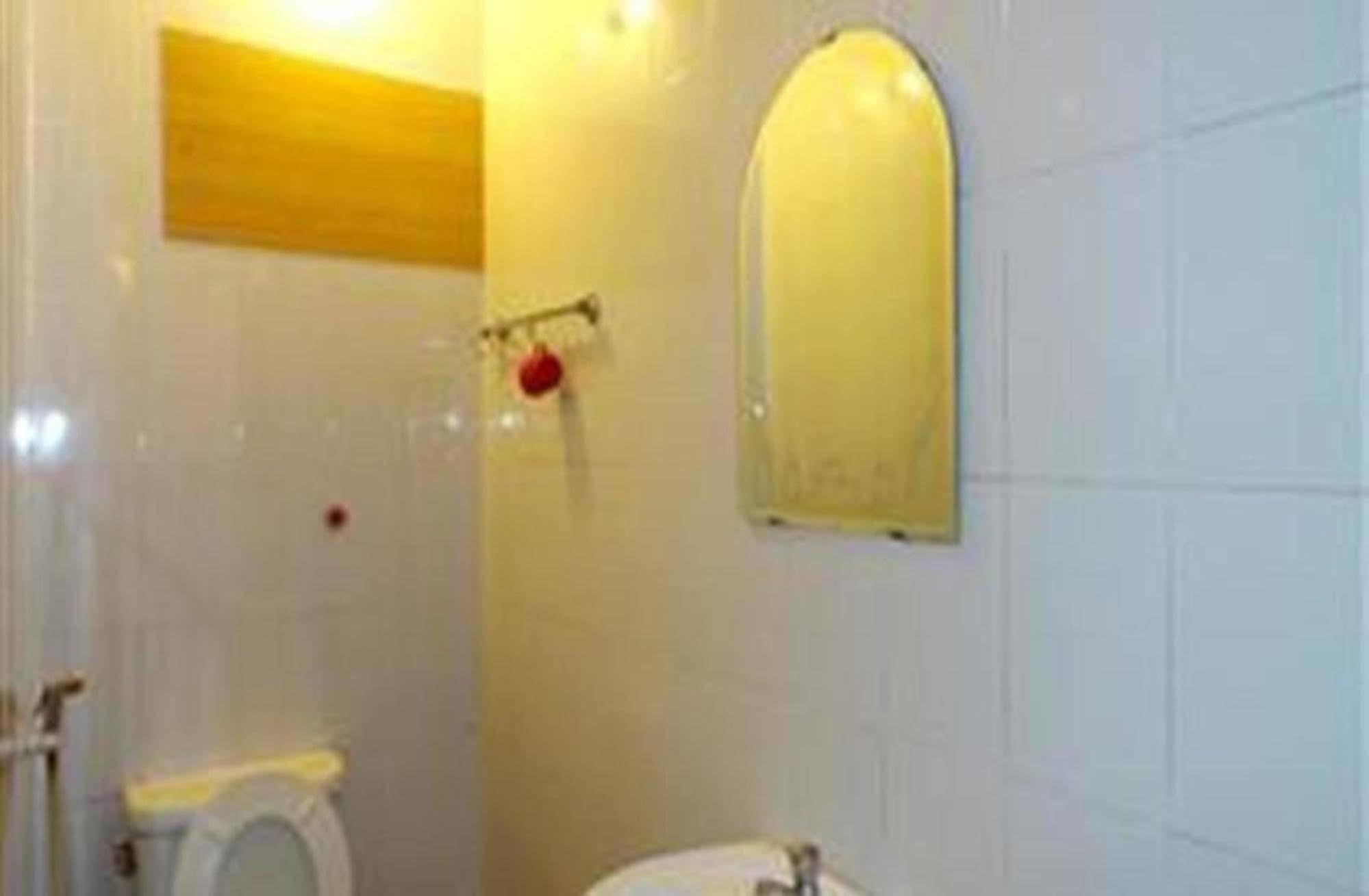 Lucky 1 Guesthouse Phnom Penh Dış mekan fotoğraf
