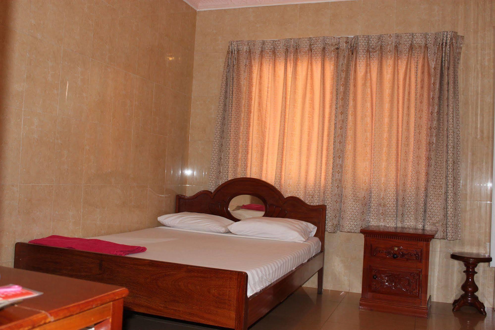 Lucky 1 Guesthouse Phnom Penh Dış mekan fotoğraf
