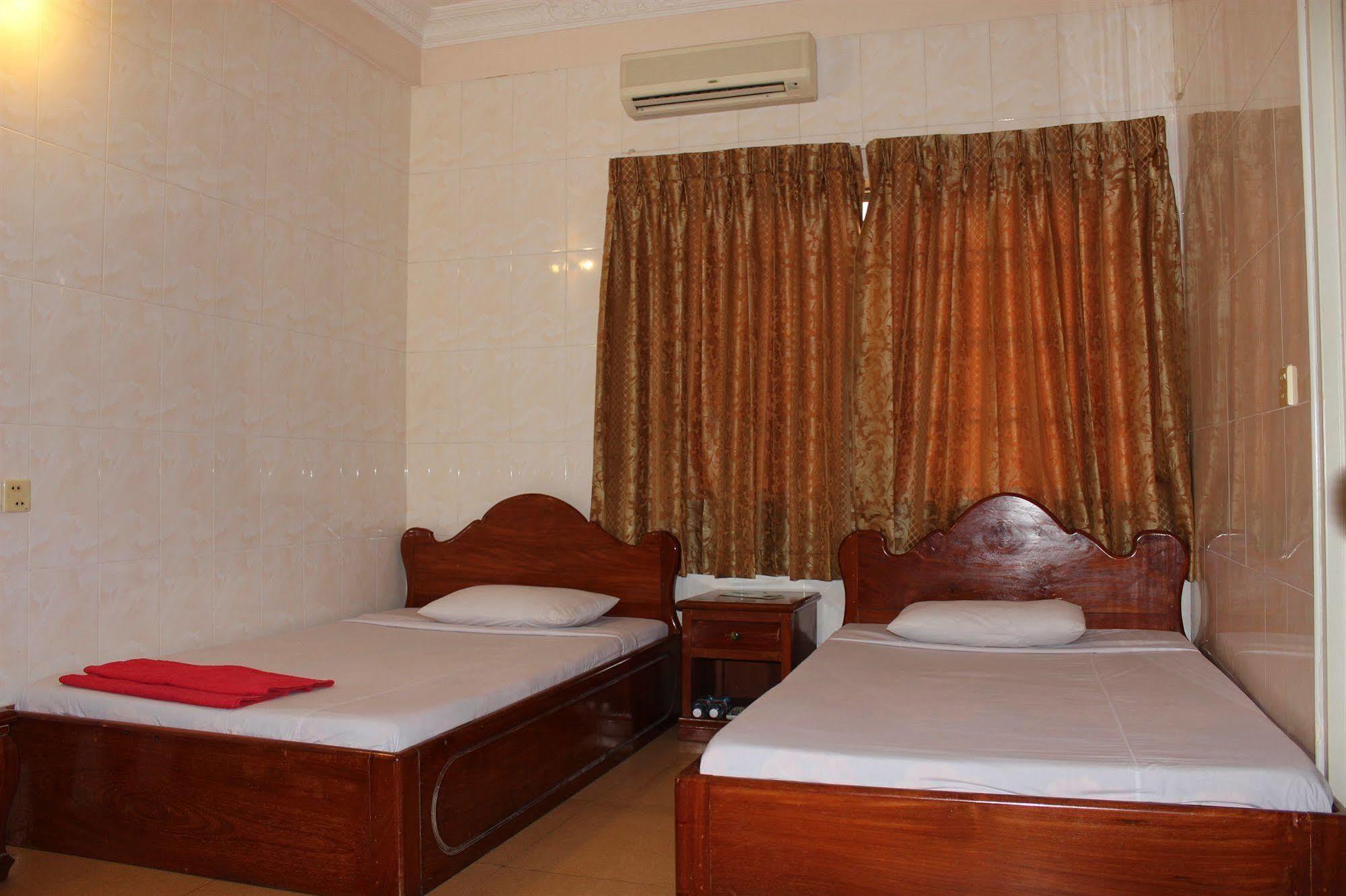 Lucky 1 Guesthouse Phnom Penh Dış mekan fotoğraf