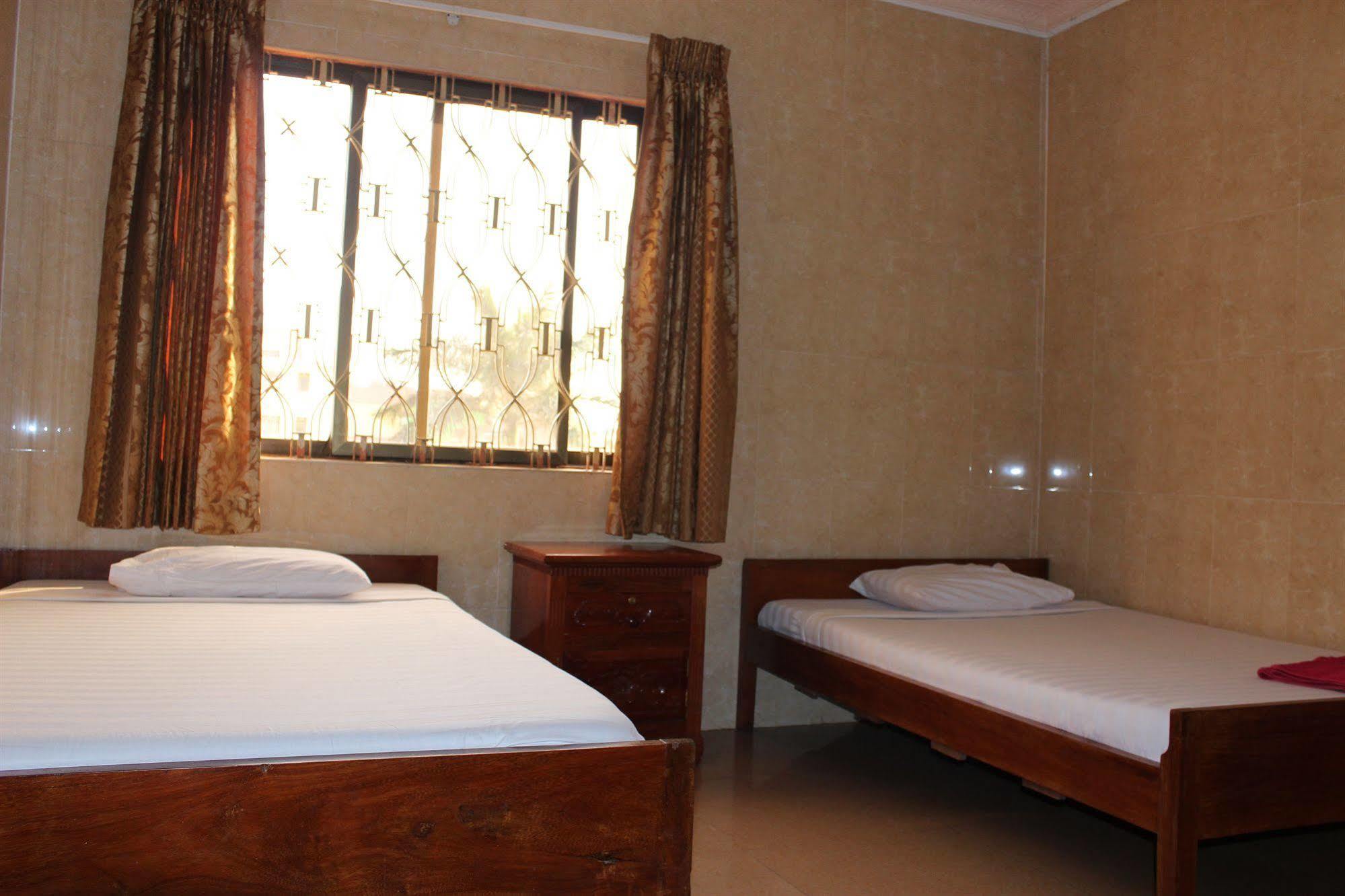 Lucky 1 Guesthouse Phnom Penh Dış mekan fotoğraf