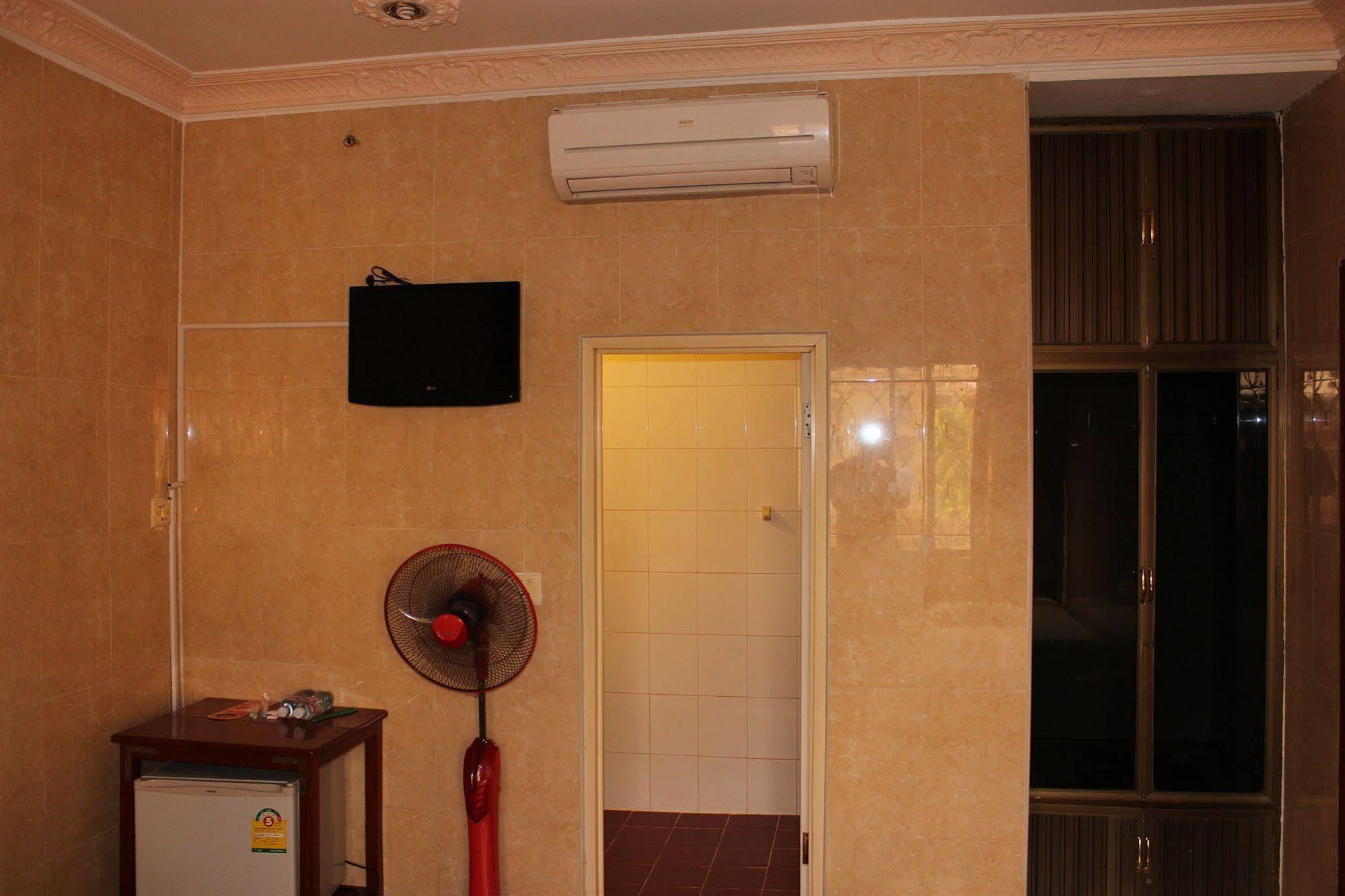 Lucky 1 Guesthouse Phnom Penh Dış mekan fotoğraf