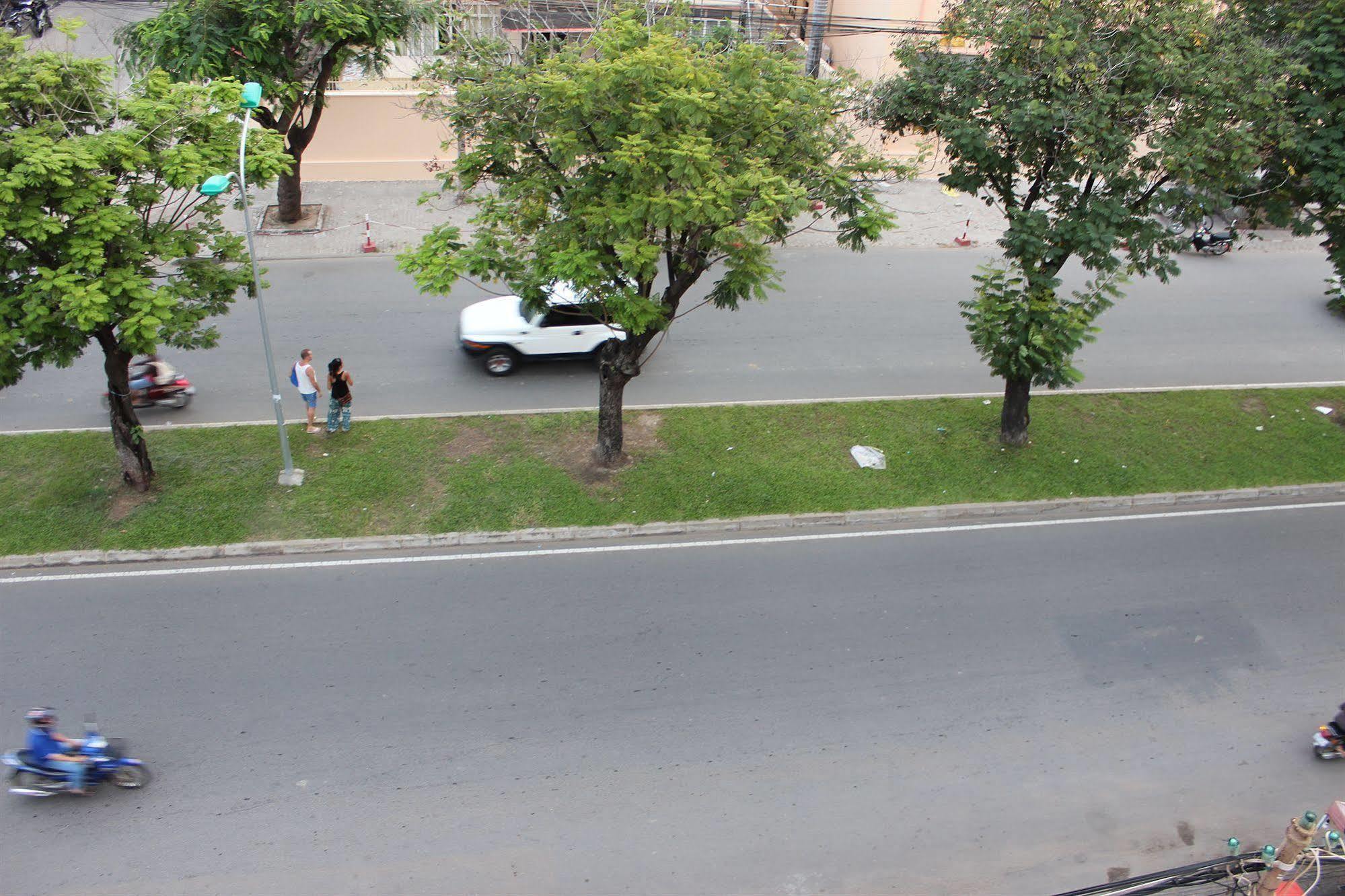 Lucky 1 Guesthouse Phnom Penh Dış mekan fotoğraf